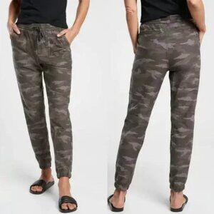 Athleta Camo Farallon Jogger